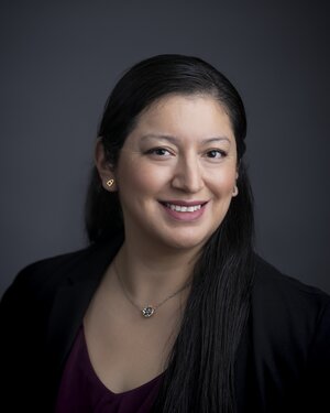 Llulania Alonso Headshot